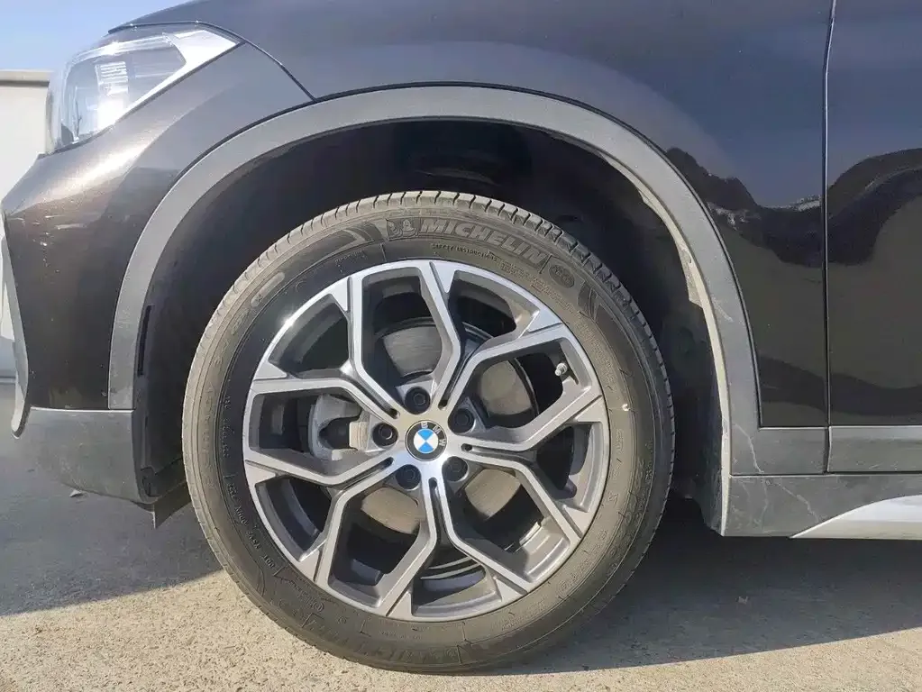 BMW X1 — фото 3