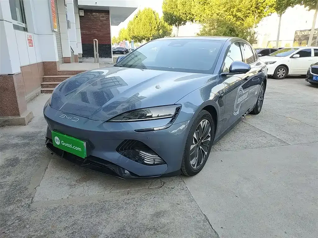 BYD Seal — фото 1