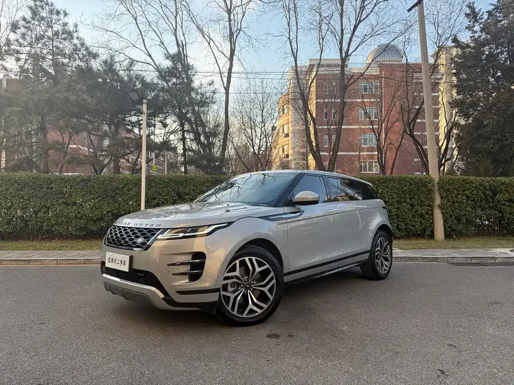 Land Rover Evoque — фото 1