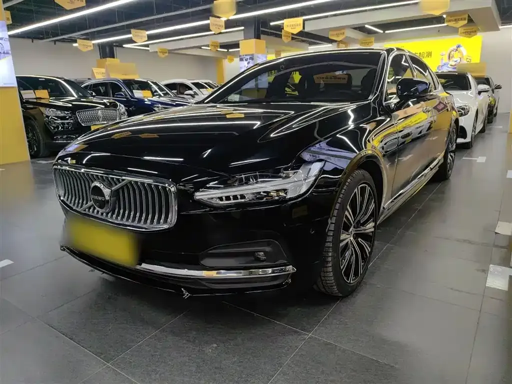 Volvo S90 — фото 1