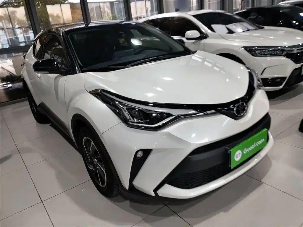 Toyota C-HR — фото 6