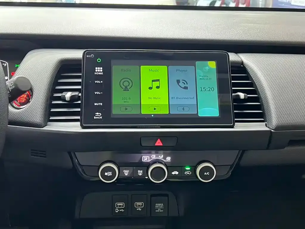 Honda Fit — фото 5