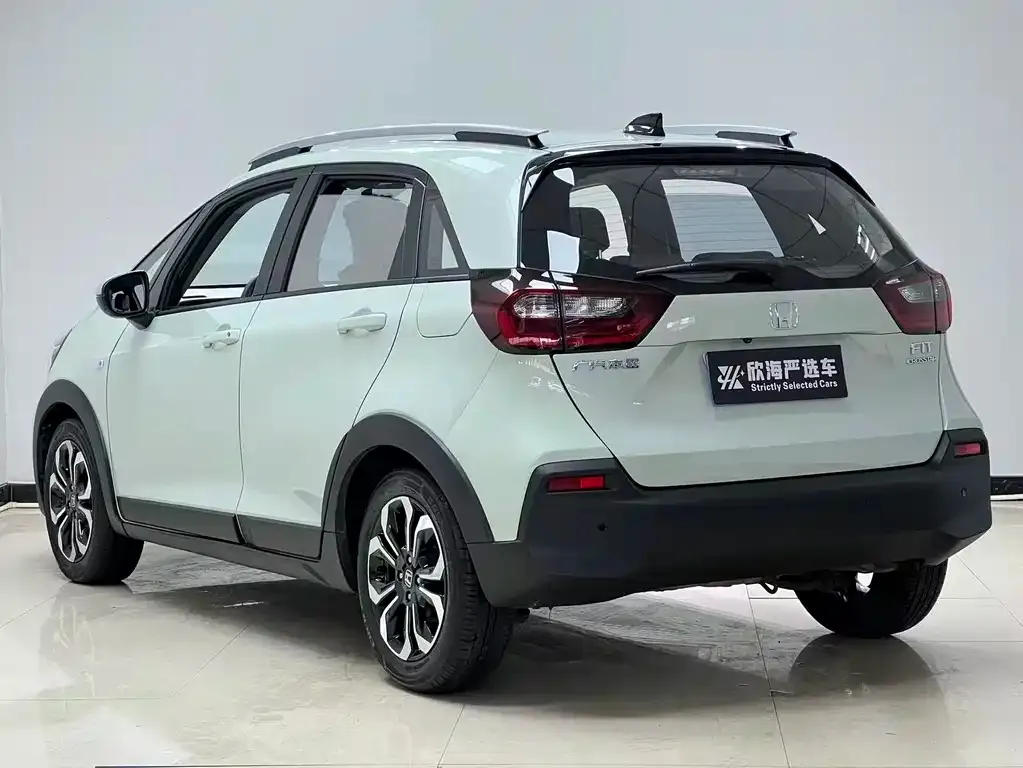 Honda Fit — фото 10