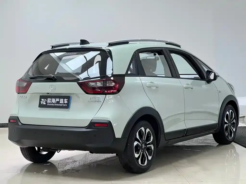 Honda Fit — фото 4
