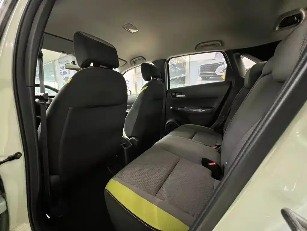 Honda Fit — фото 9
