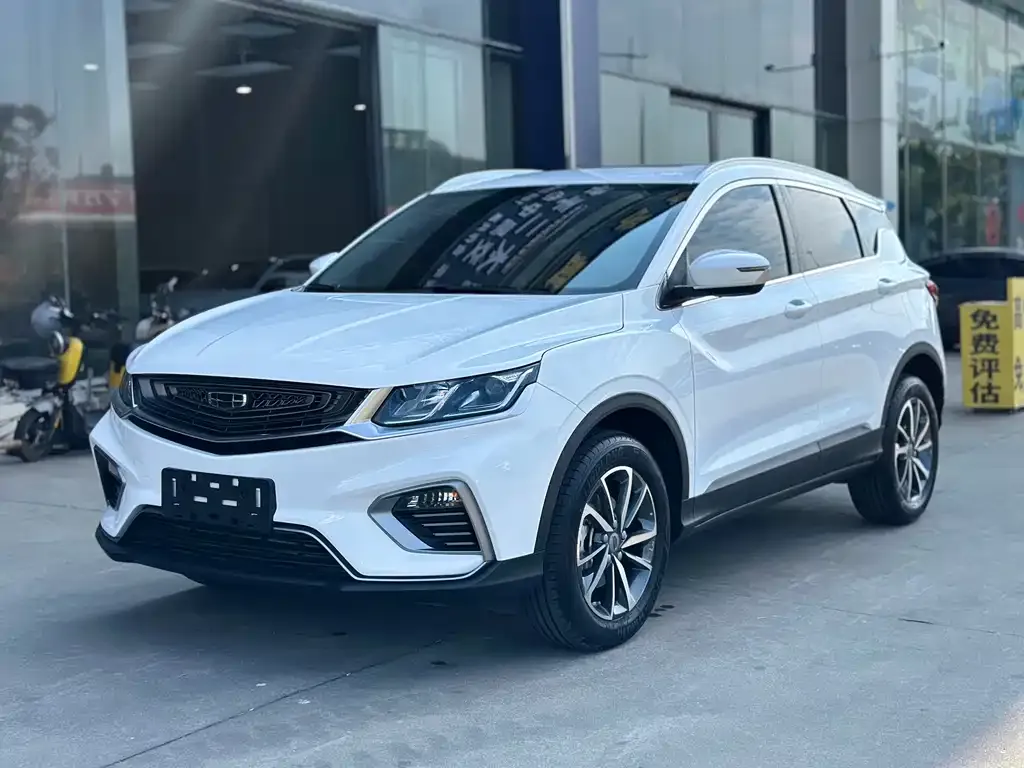 Geely Binyue — фото 1