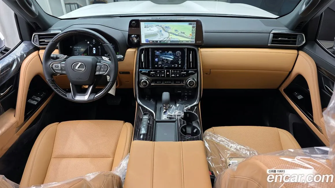 Lexus LX — фото 8