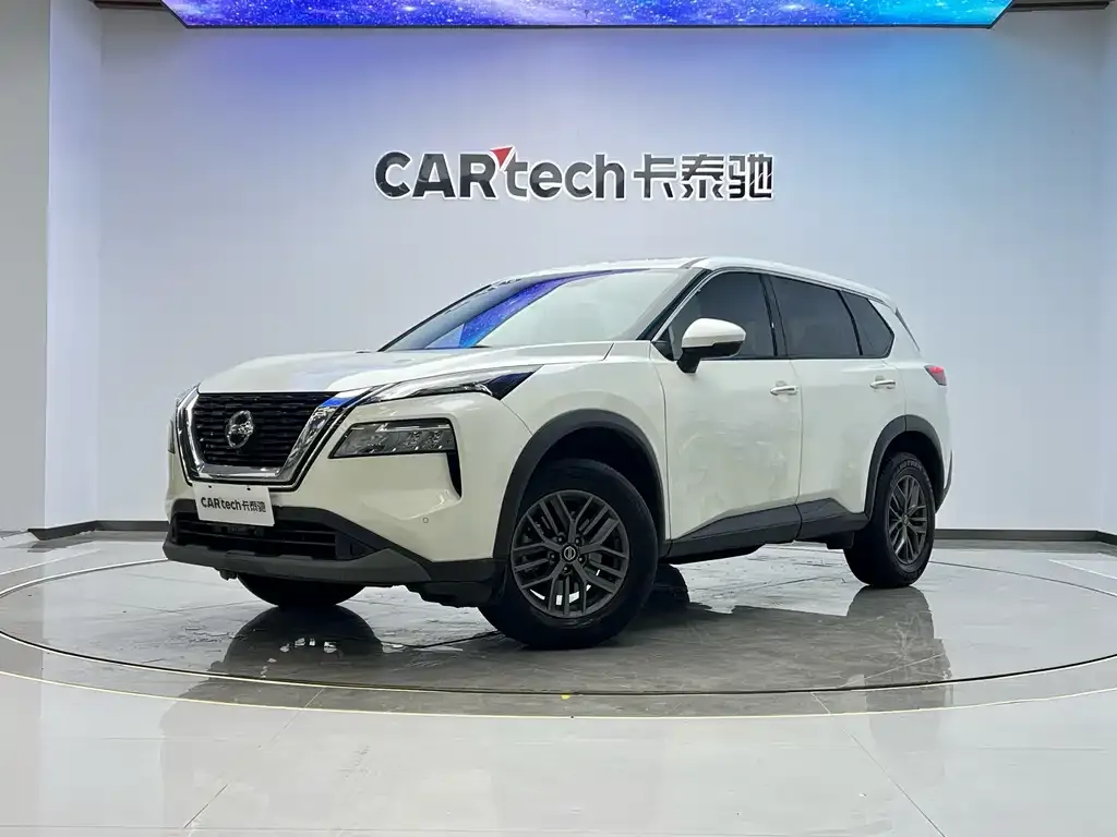 Nissan X-Trail — фото 1