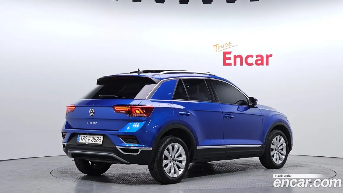 Volkswagen T-Roc — фото 4