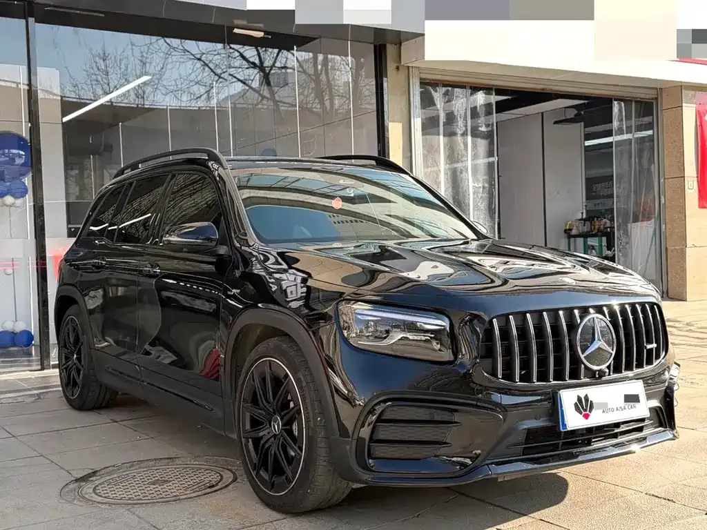 Mercedes-Benz GLB AMG — фото 5