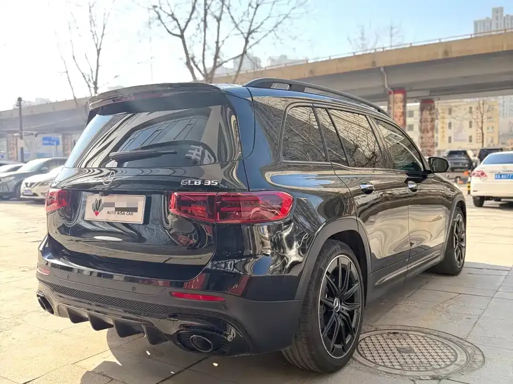 Mercedes-Benz GLB AMG — фото 8