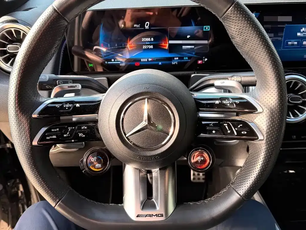 Mercedes-Benz GLB AMG — фото 3