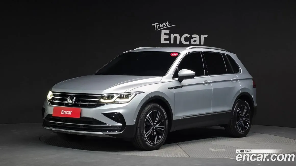 Volkswagen Tiguan — фото 1