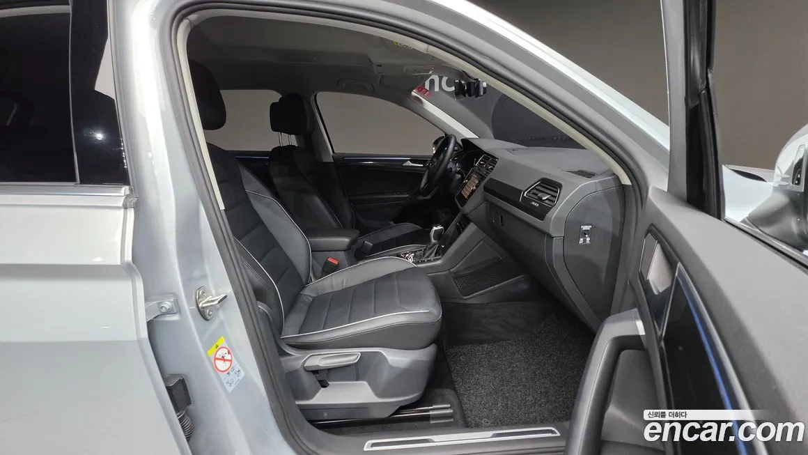 Volkswagen Tiguan — фото 9