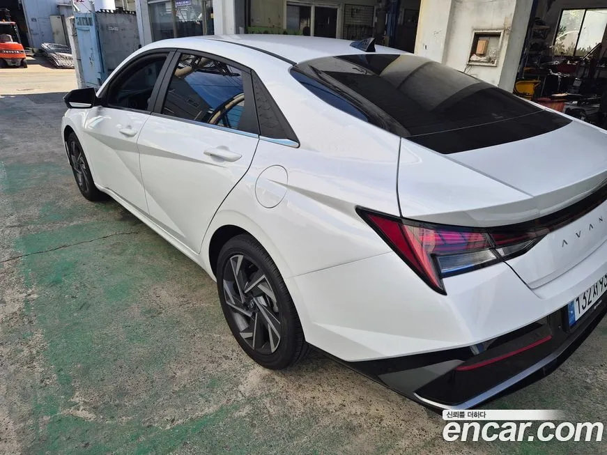 Hyundai AVANTE — фото 4