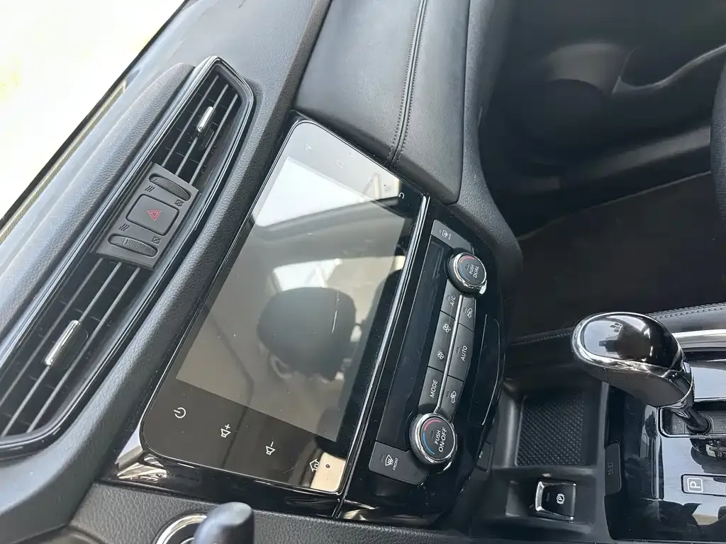 Nissan X-Trail — фото 4