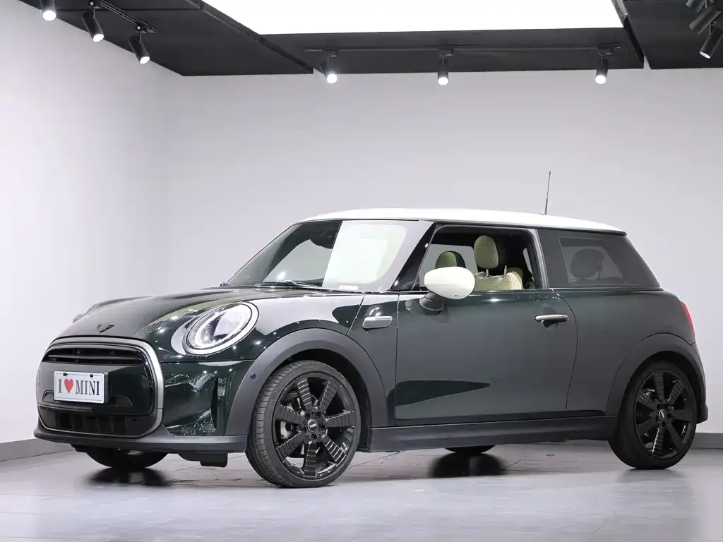 MINI Cooper (3-door) — фото 1