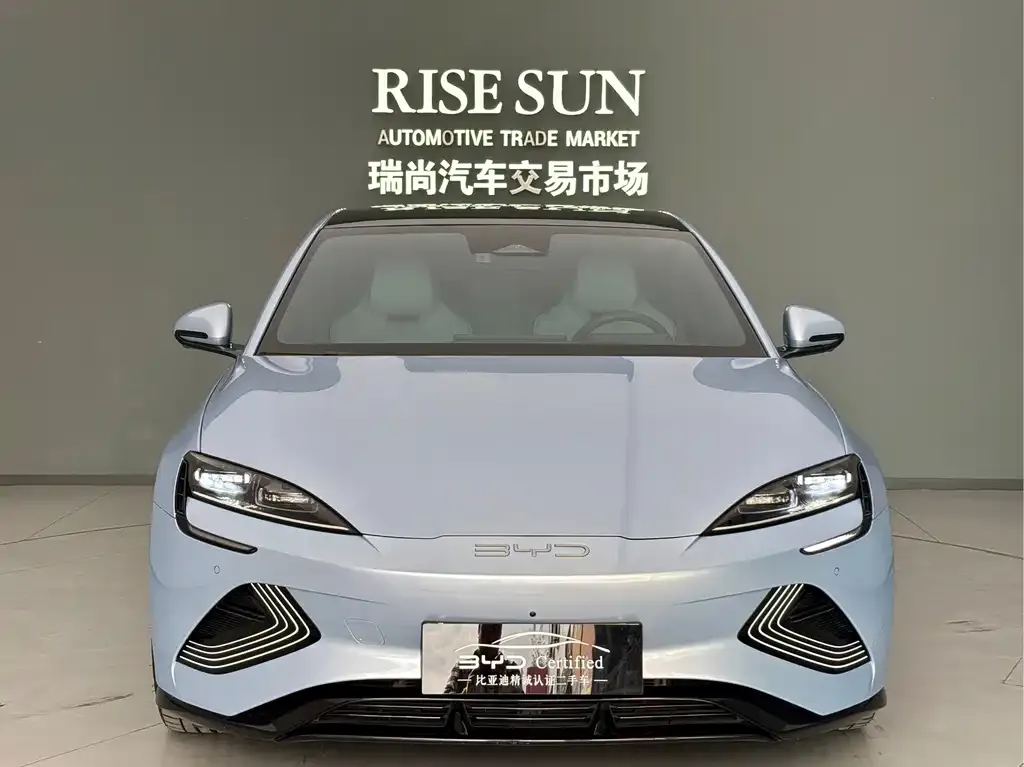 BYD Seal — фото 2