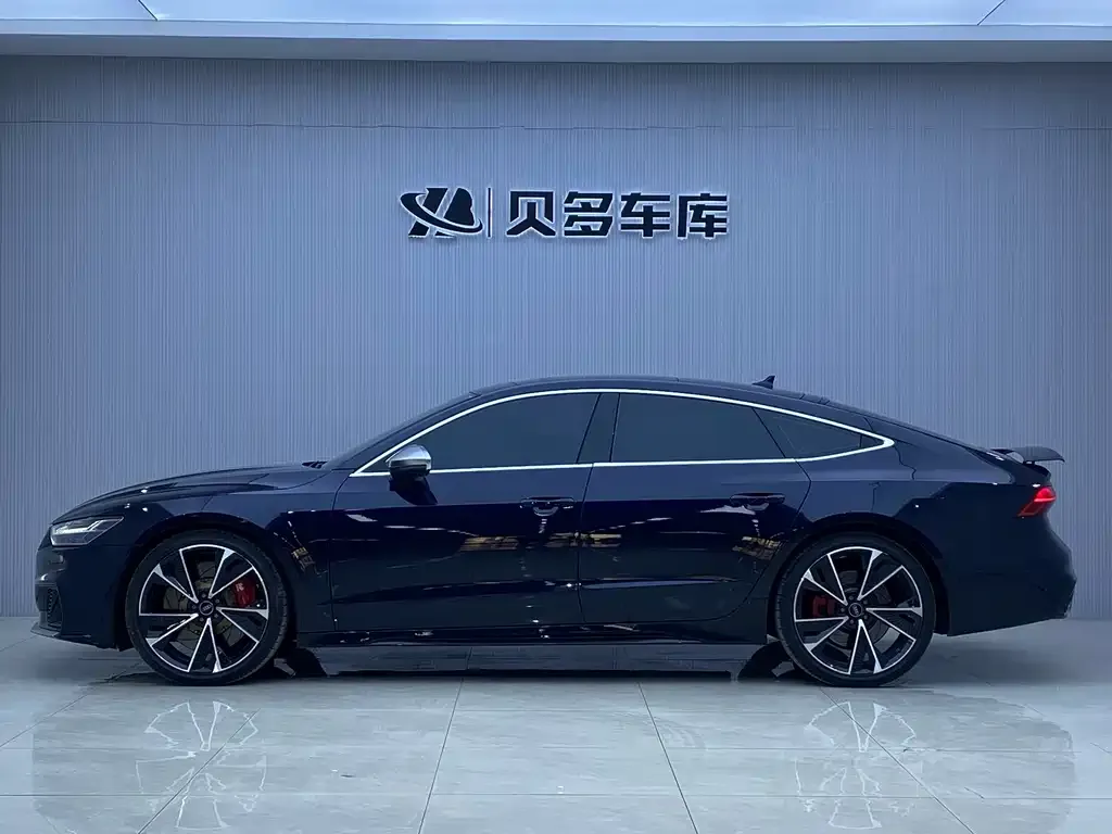 Audi S7 — фото 2