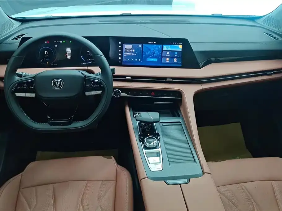 Changan CS75PLUS — фото 10