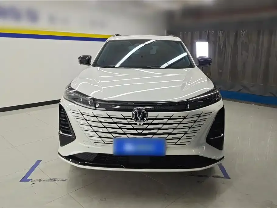 Changan CS75PLUS — фото 3