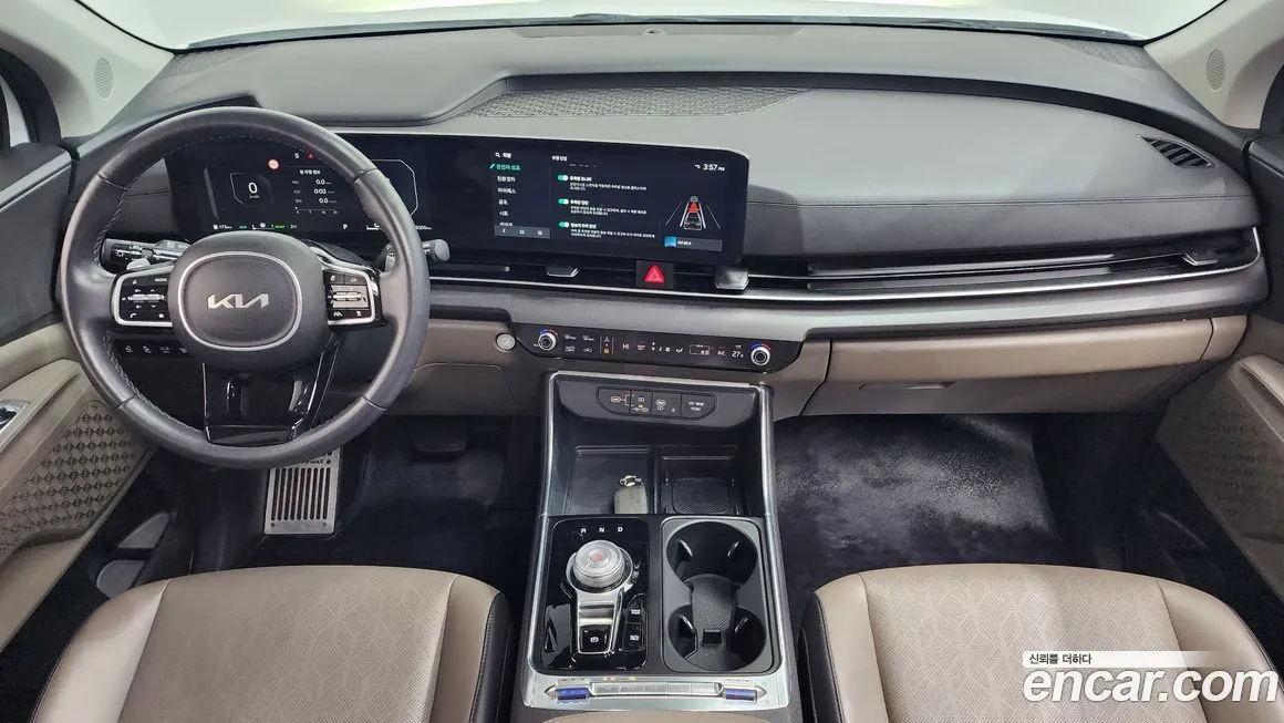 Kia Carnival — фото 10
