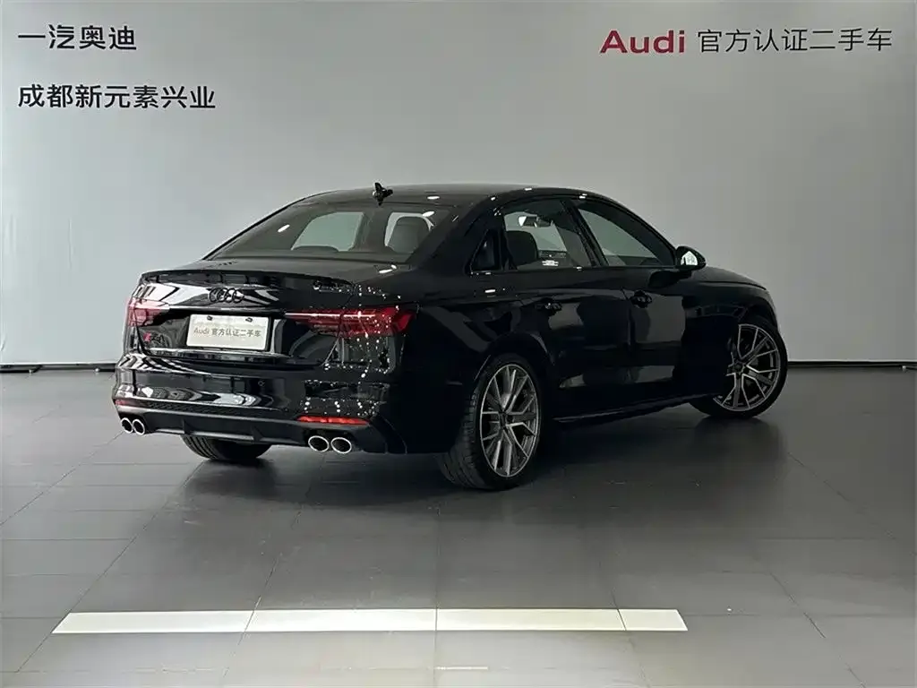Audi S4 — фото 4
