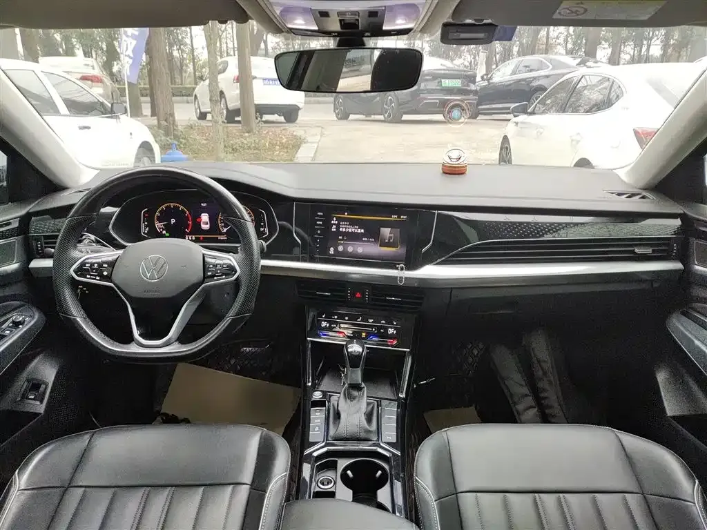 Volkswagen Passat — фото 10