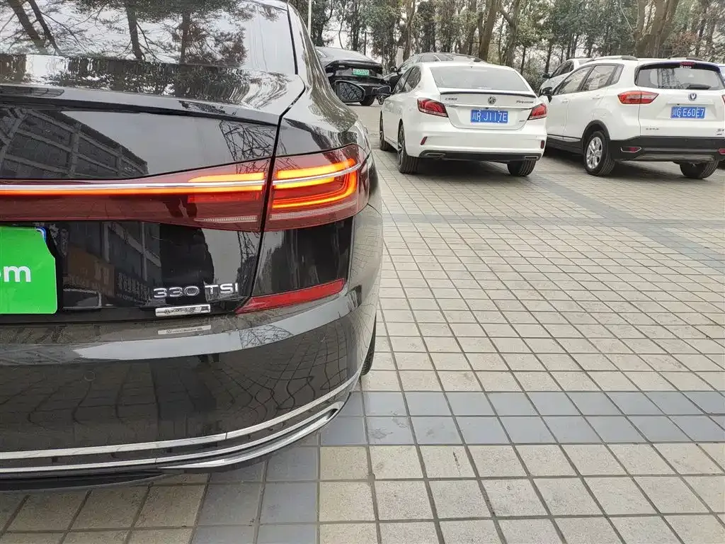 Volkswagen Passat — фото 8