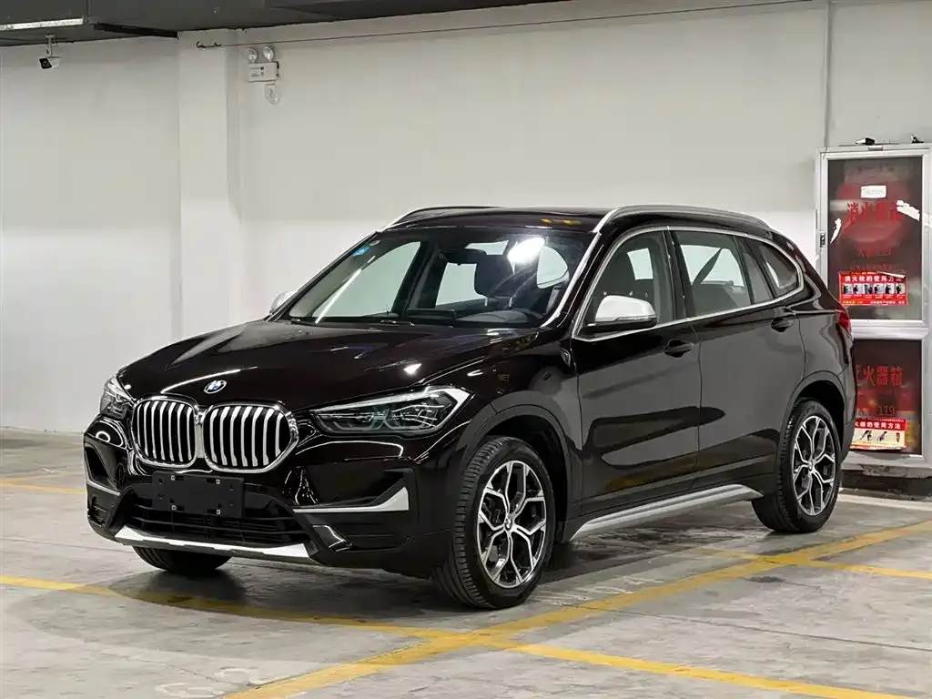 BMW X1 — фото 1
