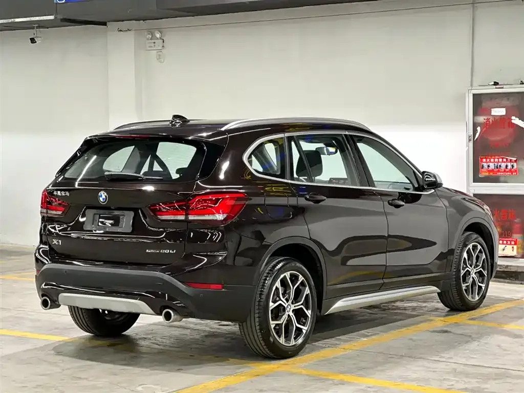 BMW X1 — фото 4