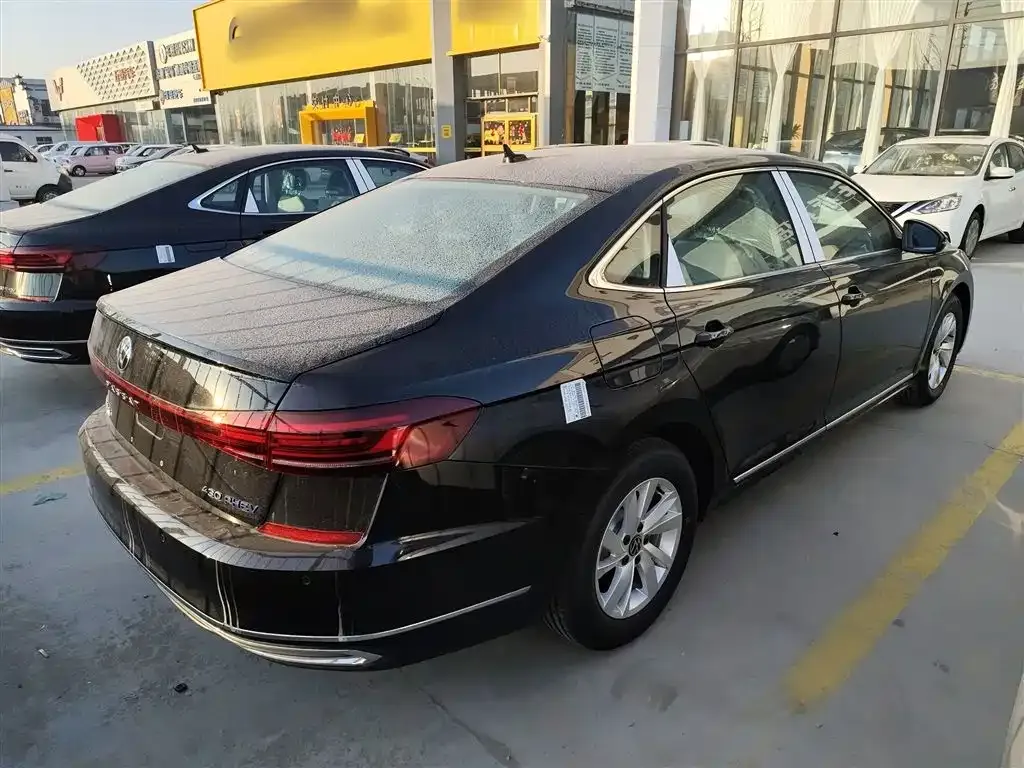 Volkswagen Passat New Energy — фото 7