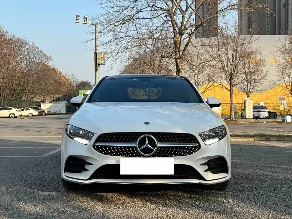 Mercedes-Benz A-Class — фото 8