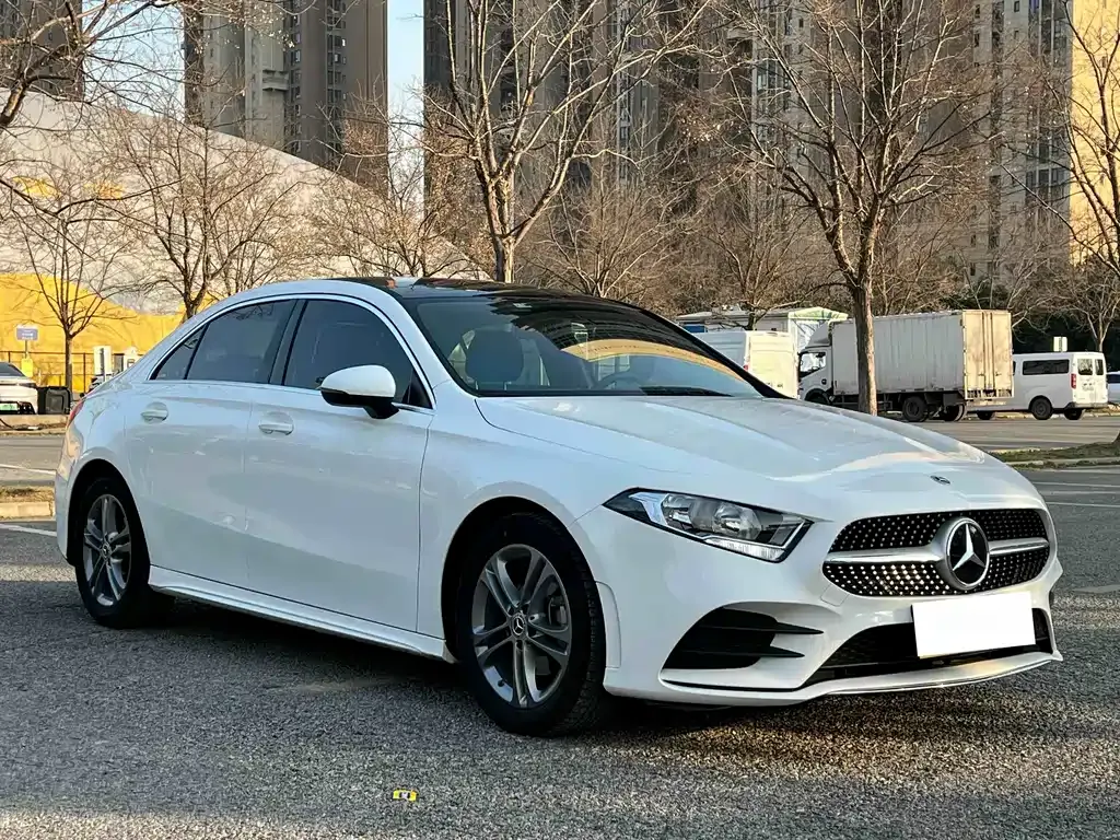 Mercedes-Benz A-Class — фото 9