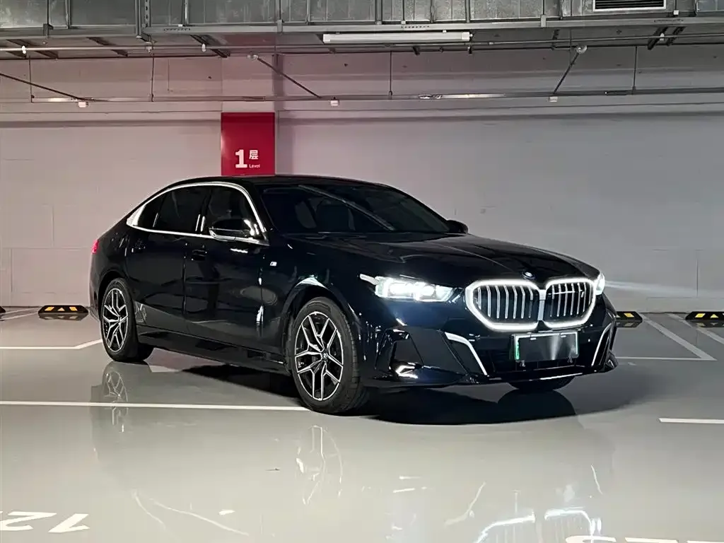 BMW i5 — фото 4