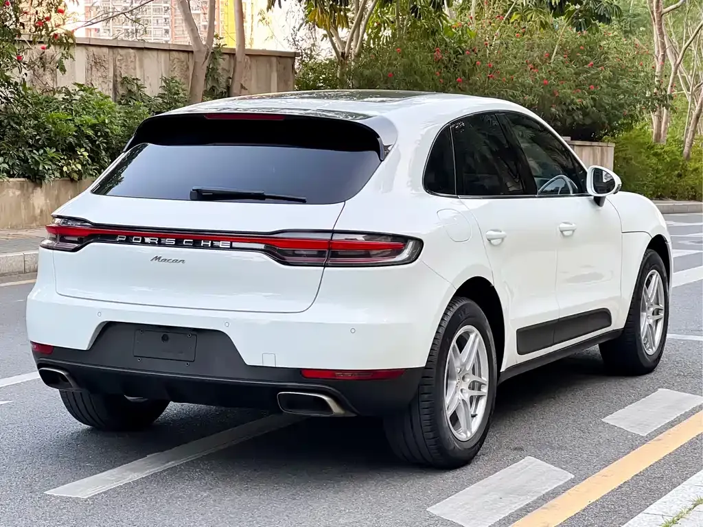 Porsche Macan — фото 6