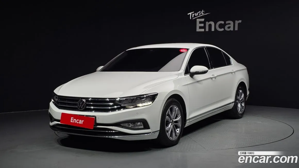 Volkswagen Passat — фото 1