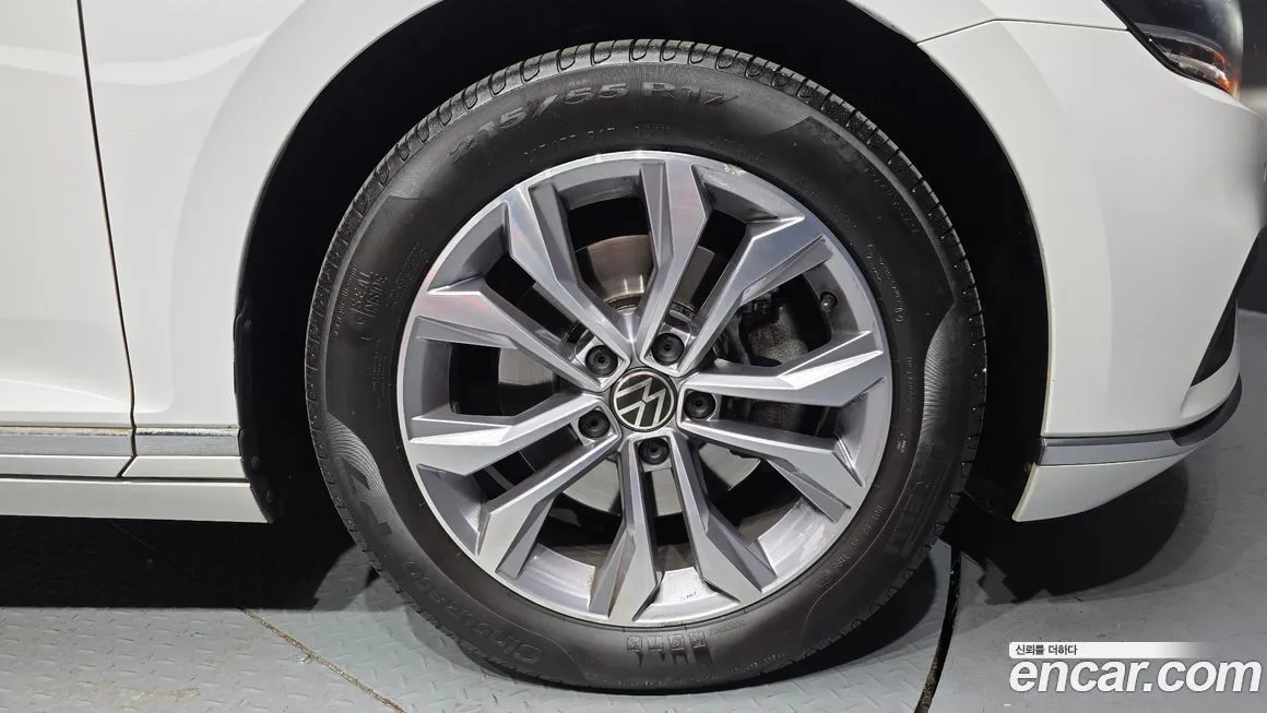 Volkswagen Passat — фото 8