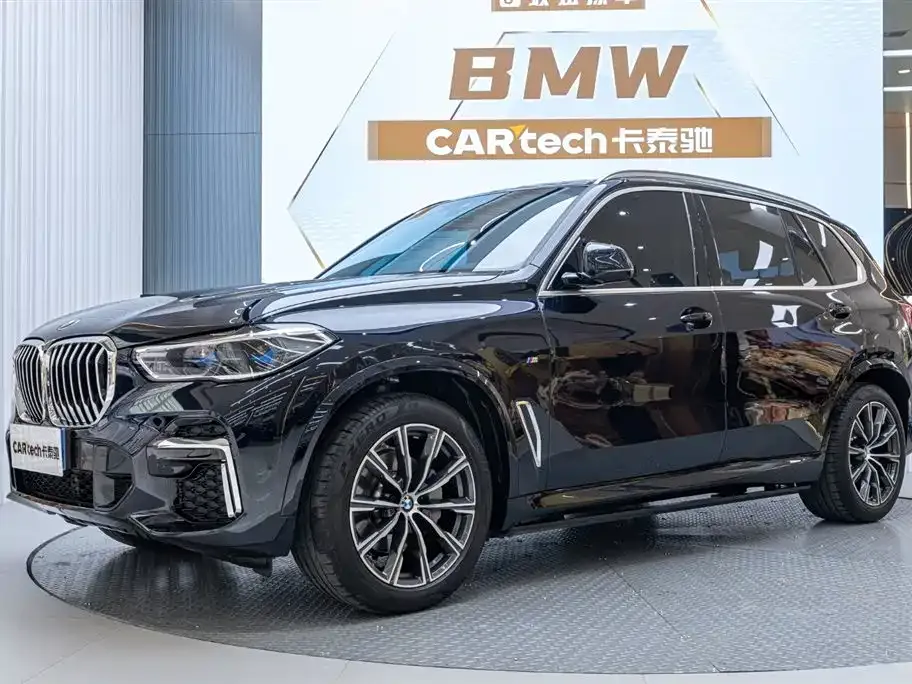 BMW X5 — фото 10