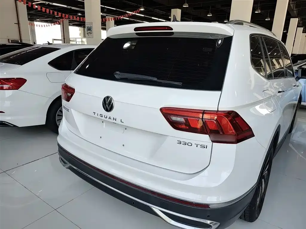 Volkswagen Tiguan L — фото 6