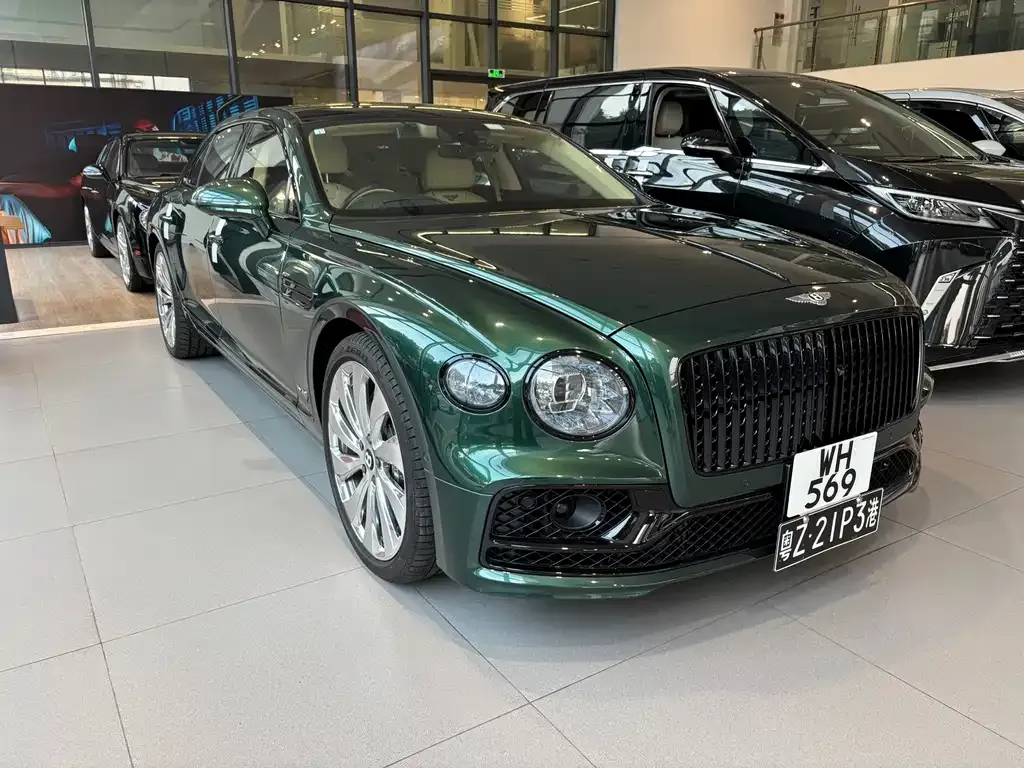 Bentley Flying Spur — фото 6
