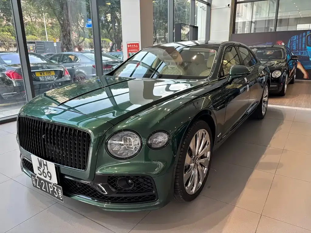 Bentley Flying Spur — фото 8