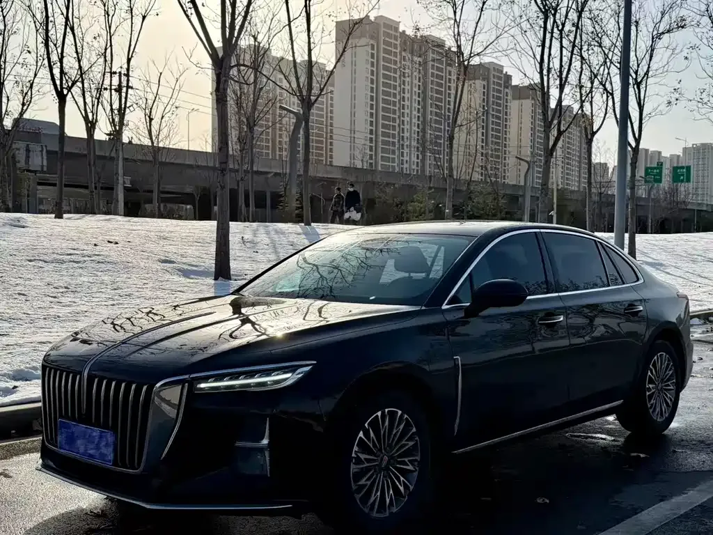 Hongqi H5 — фото 1