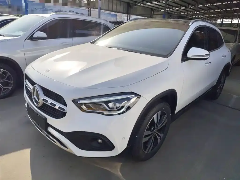 Mercedes-Benz GLA — фото 1