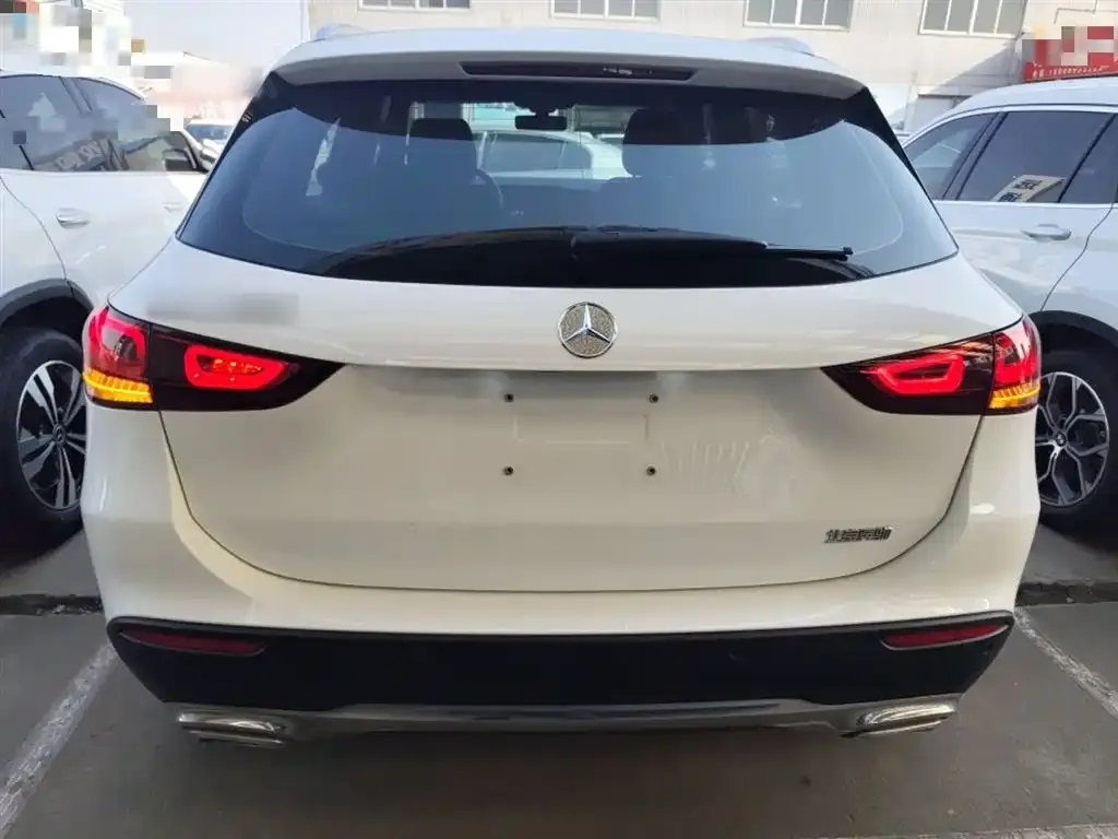 Mercedes-Benz GLA — фото 6