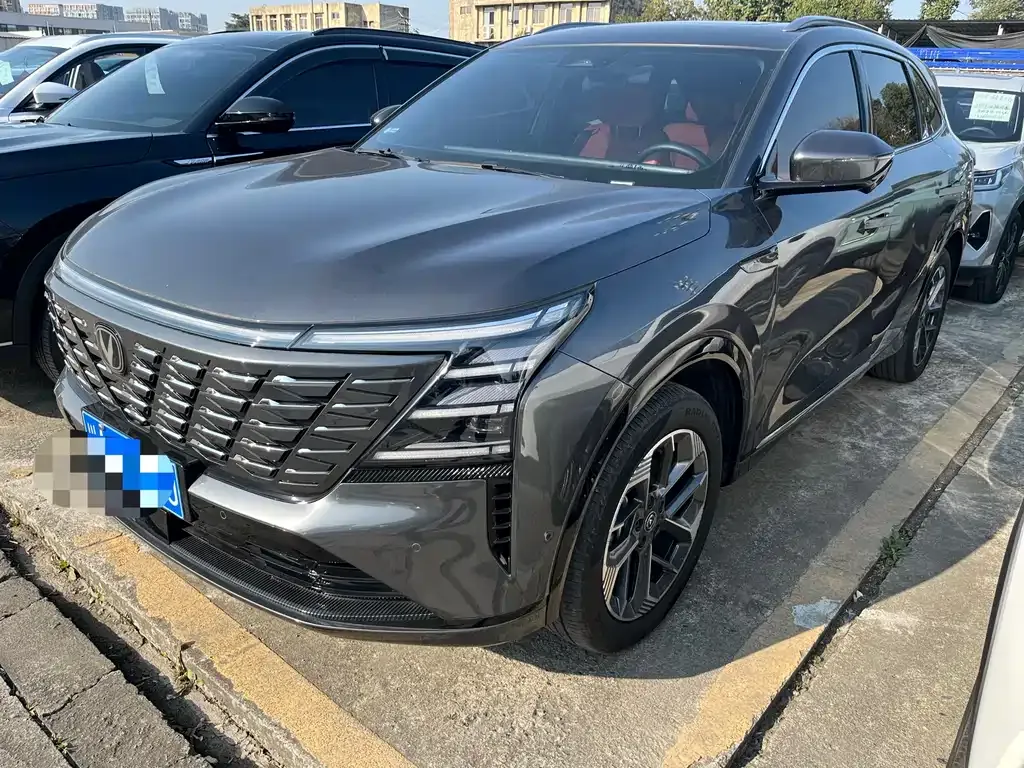 Changan CS75PLUS — фото 1