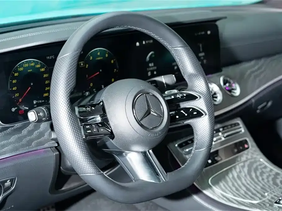 Mercedes-Benz CLS — фото 10