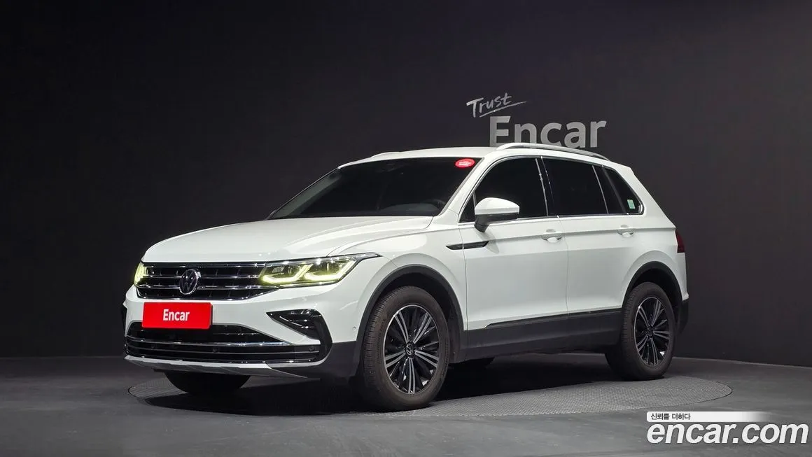 Volkswagen Tiguan — фото 1