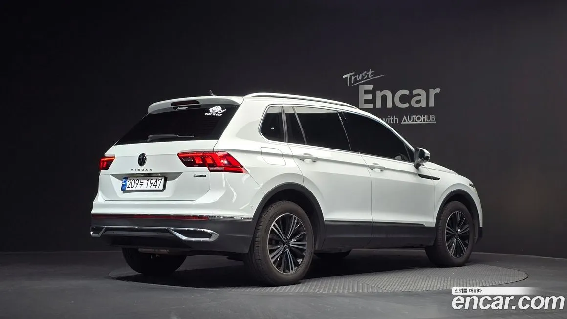 Volkswagen Tiguan — фото 3