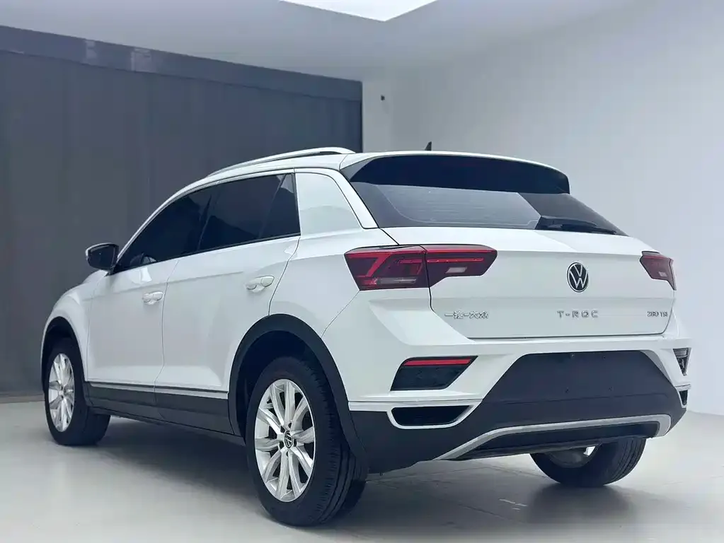 Volkswagen T-Roc — фото 4